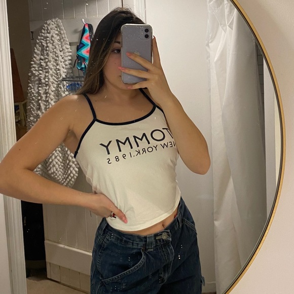 Tommy crop top - Picture 2 of 6